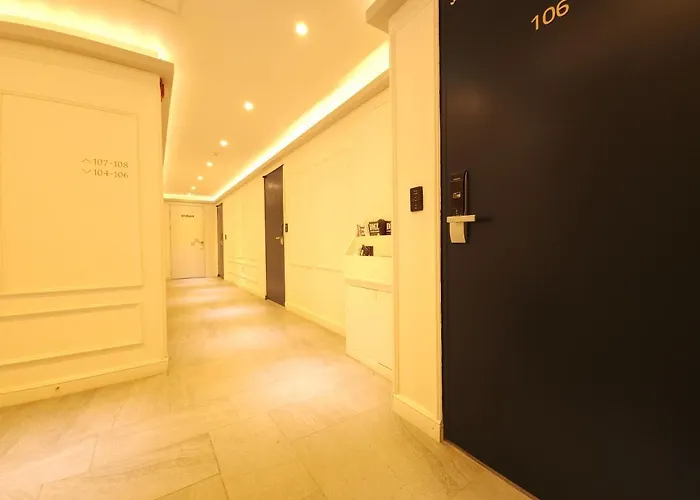 Oyo Myeongdong 5 Hostel