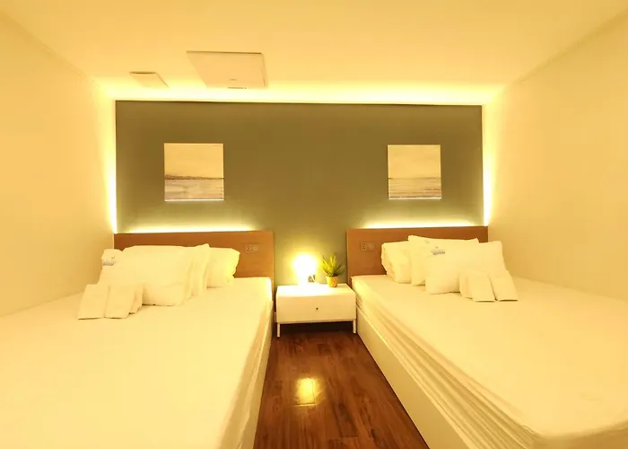 Hostel Oyo Myeongdong 5 *