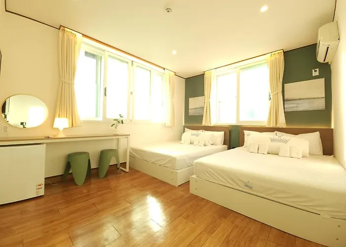 Oyo Myeongdong 5 *