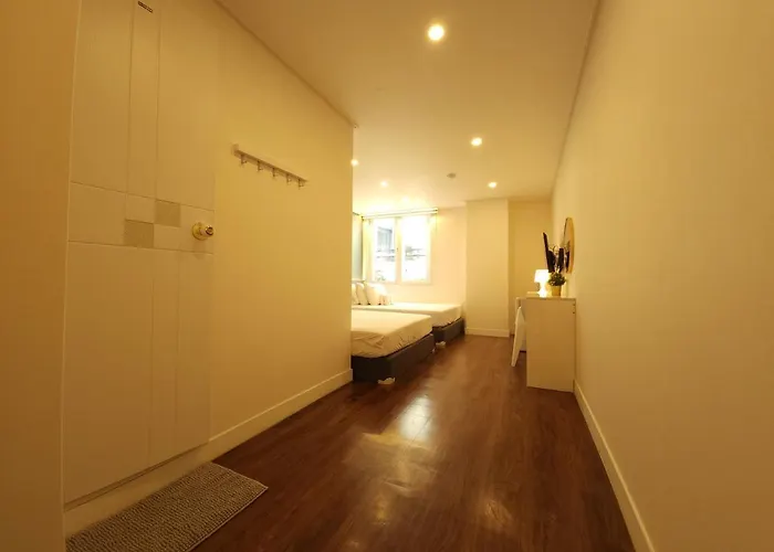 Hostel Oyo Myeongdong 5 *