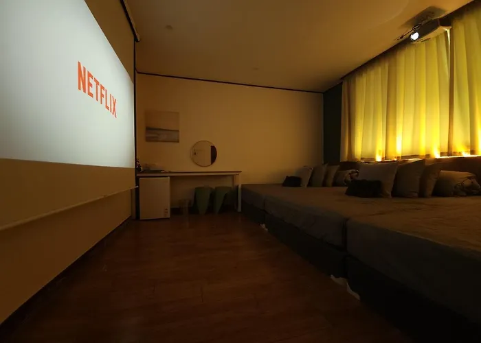 Hostel Oyo Myeongdong 5
