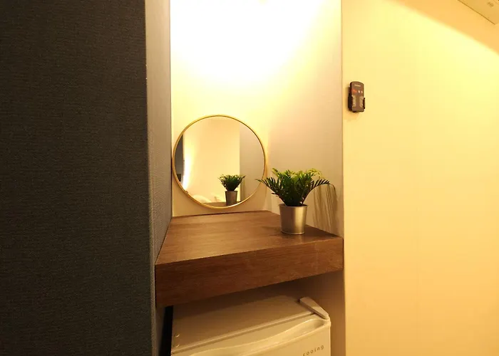 Oyo Myeongdong 5 Hostel *