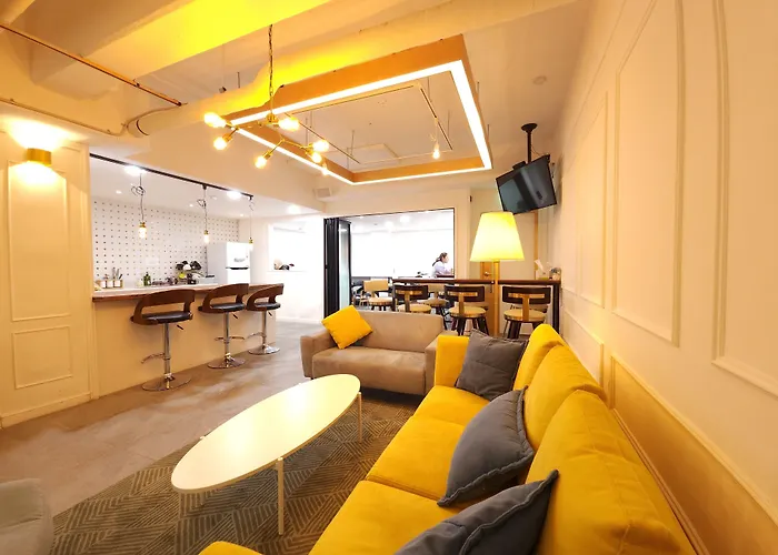 Hostel Oyo Myeongdong 5 *