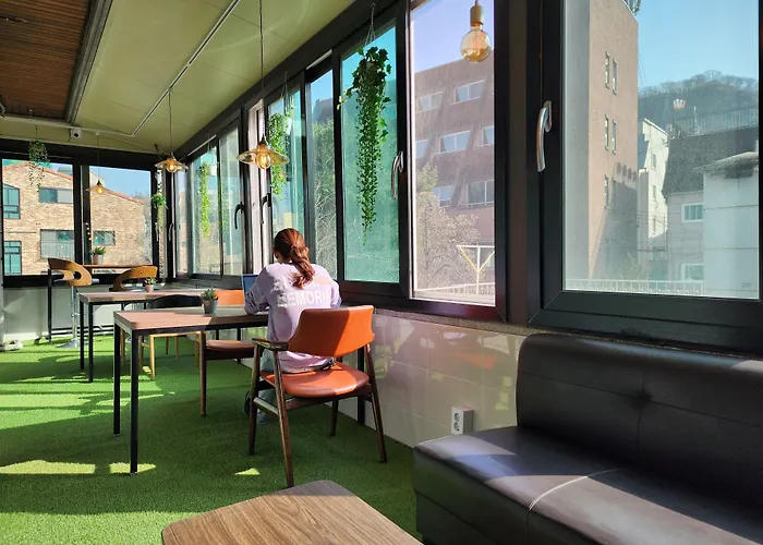 Oyo Myeongdong 5 Hostel