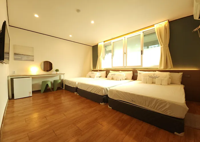 Oyo Myeongdong 5 *