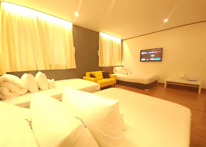 Hostel Oyo Myeongdong 5 *