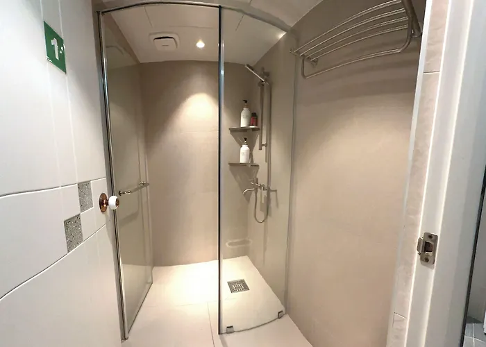 Oyo Myeongdong 5 *
